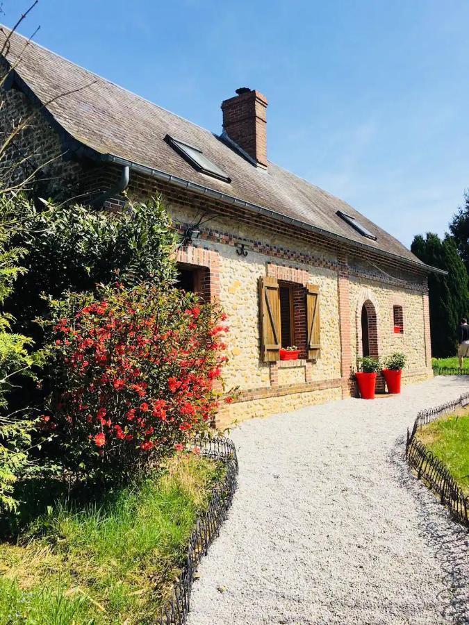Villa Jolie Maison Dans Le Perche Maheru Exterior foto